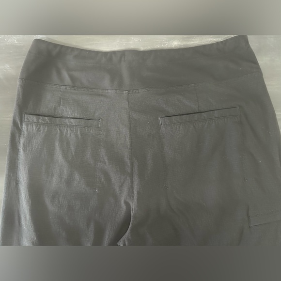 Trekkie North High Rise Jogger - Picture 10 of 16